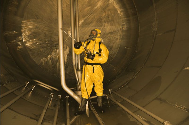 очистка емкостей нефтехранилищ